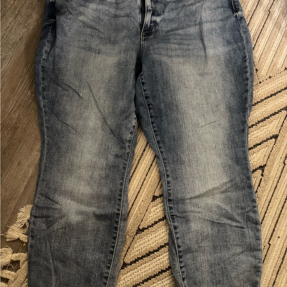 Judy Blue 18W cuffed boyfriend fit Jean